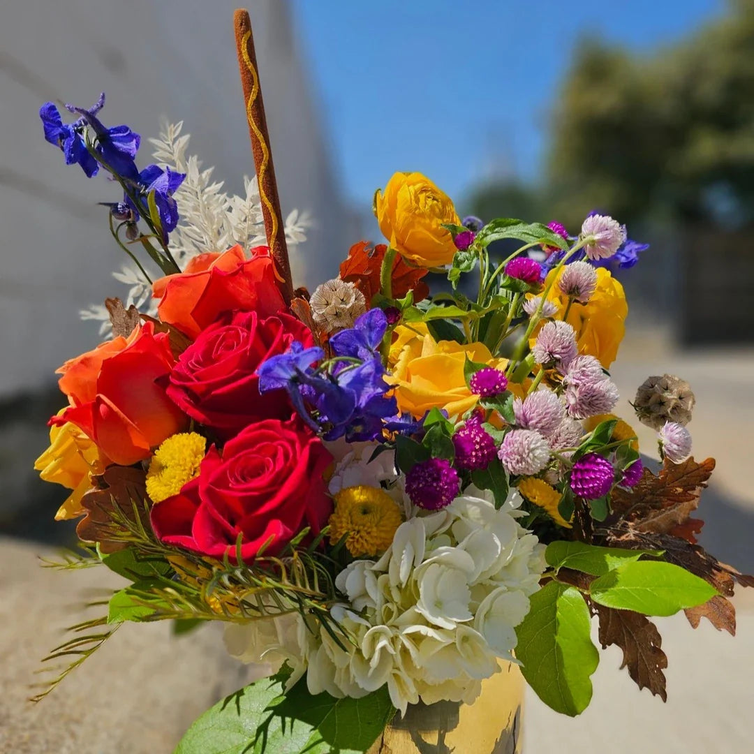Meaningful Flowers to Send for Graduation