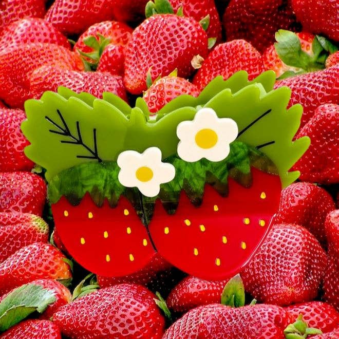 Jenny Lemons | Strawberries and Flowers Hair Claw