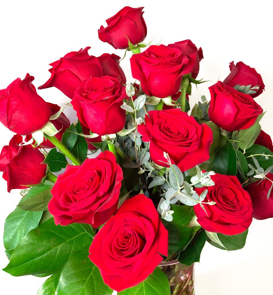 PRE-ORDER VALENTINE'S | LIMITED EDITION | Two Dozen Rose Vase Arrangement