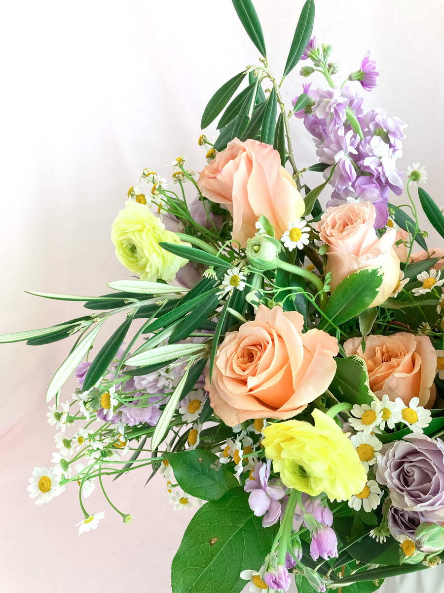PRE-ORDER: MOTHER'S DAY | Daydream- Florist Design in Lavender, Sunny Yellow & Peach