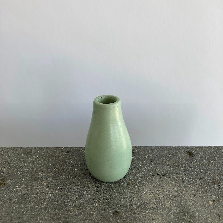 Mini concrete bud vase in sage green with optional magnet attachment