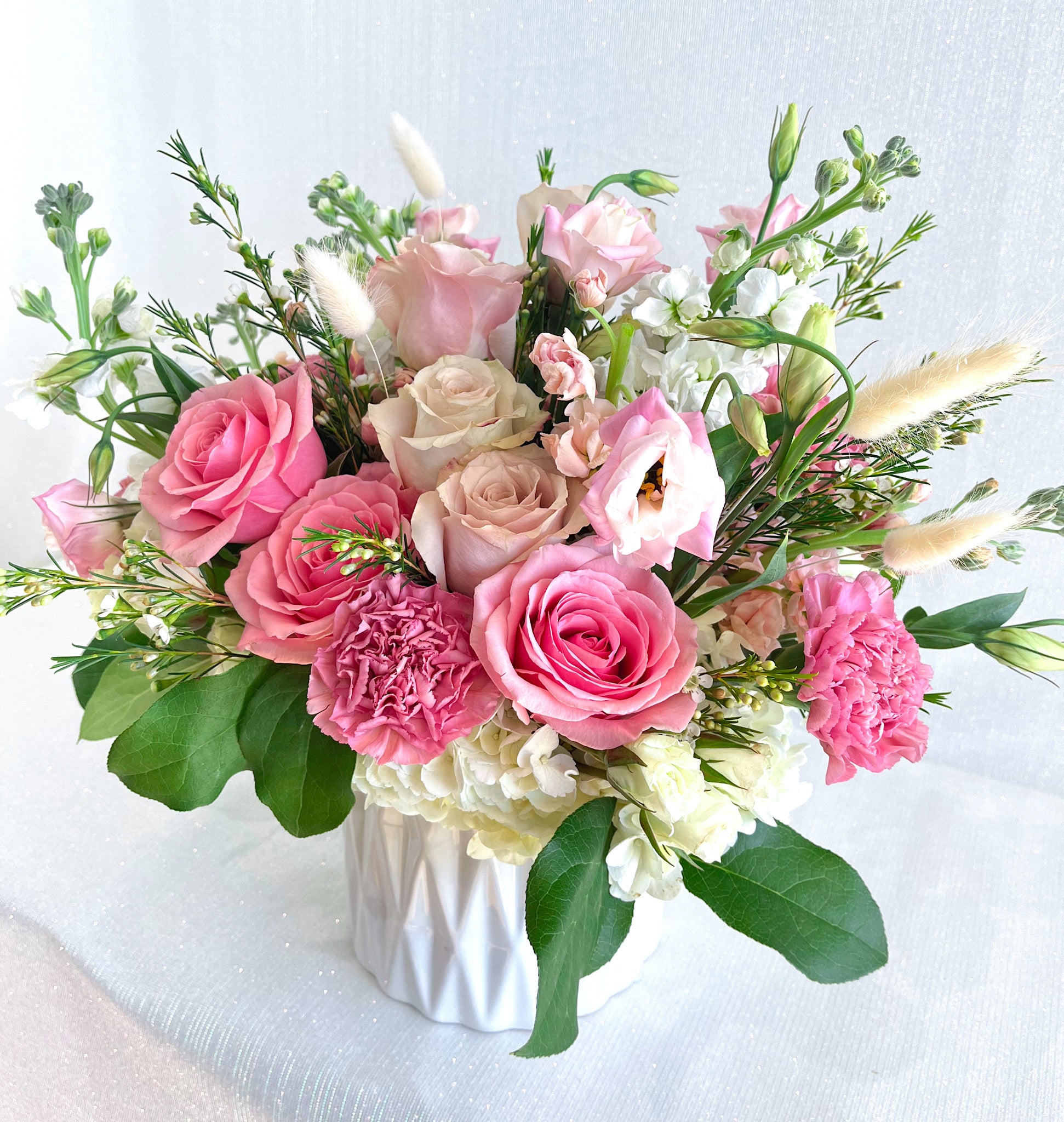 PRE-ORDER VALENTINE'S | Sweetheart - Florist Design in Pink, Ivory + Dried Stems