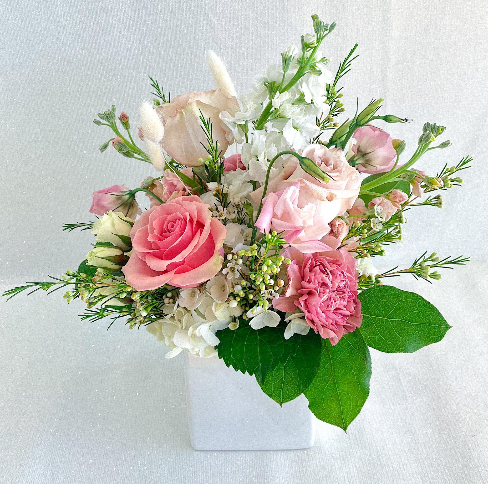 PRE-ORDER VALENTINE'S | Sweetheart - Florist Design in Pink, Ivory + Dried Stems