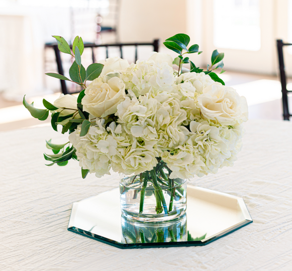 Hive Collection: Standard Centerpiece in Alabaster Bee |  - Lizzie Bee's Flower Shoppe