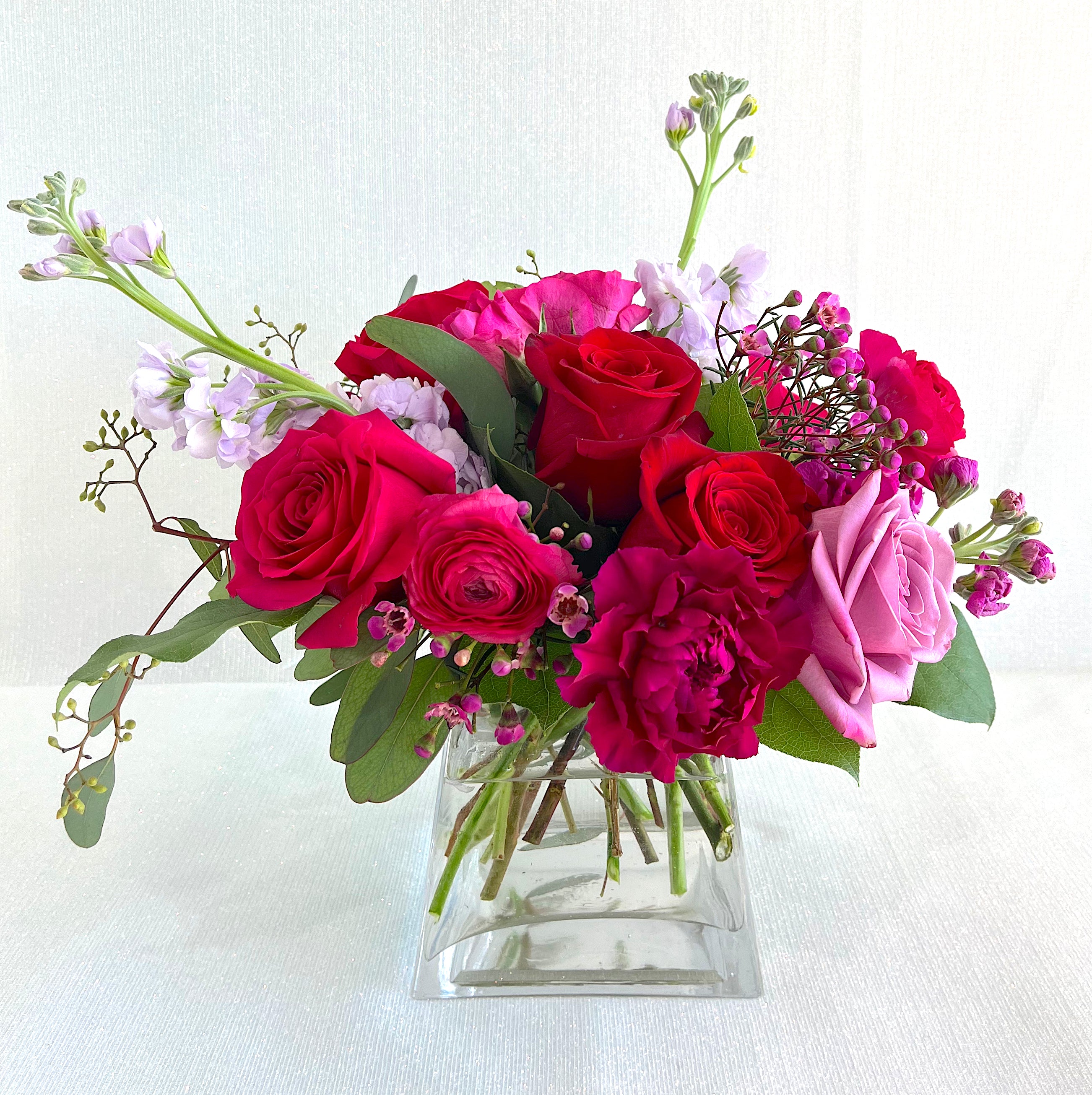 PRE-ORDER VALENTINE'S | Lovebird - Florist Design in Reds, Purples + Pinks